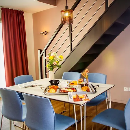 Apart Otel Clement Ader 4*